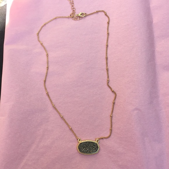 TRADE Wholesale package - Druzy Necklace - Picture 2 of 5